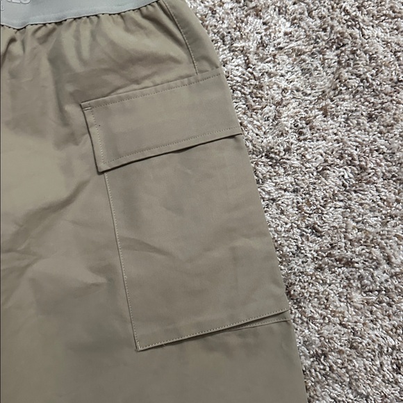 Fear of God Essentials Straight Leg Cotton Blend Cargo Pants Size Small - Picture 5 of 8